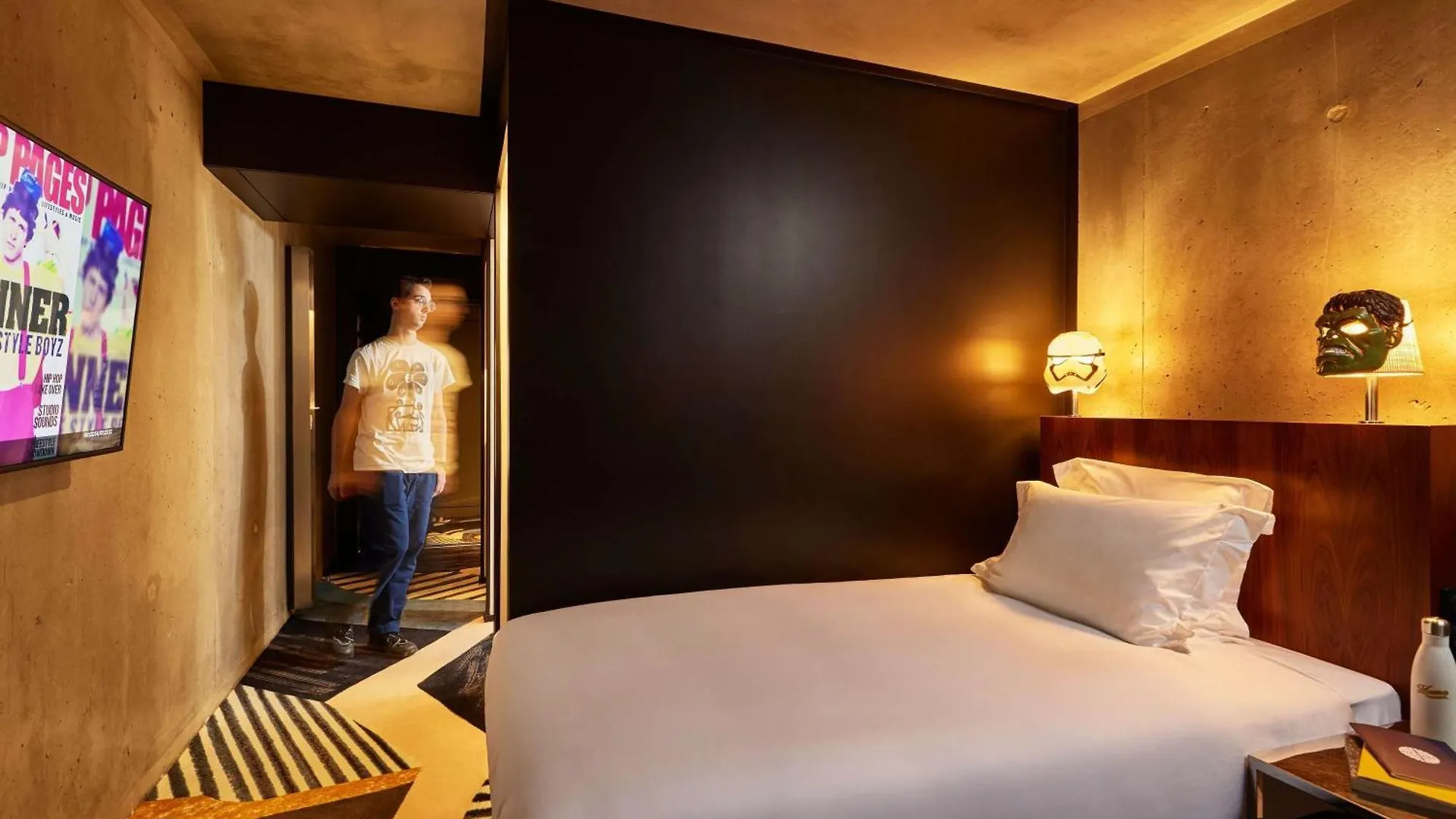 **  Mama Shelter Paris East Otel Fransa